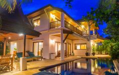 Detached 4-Bed Authentic Thai Style Beachside Pool Villa, Hua Thanon