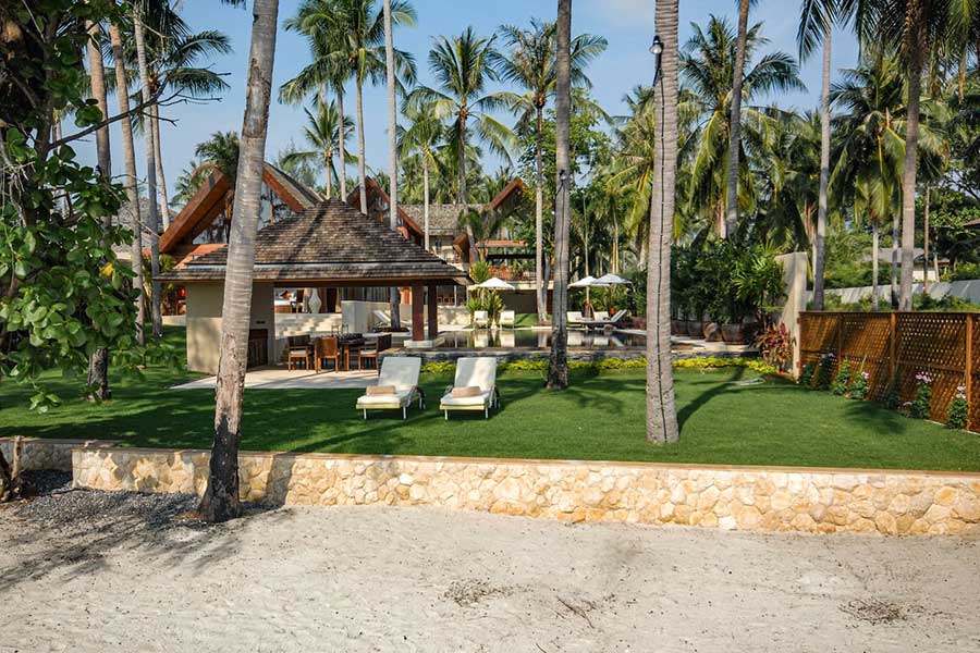 High-end 5-Bed Pure Beachfront Villa, Lipa Noi
