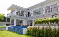 Stand-alone 5-Bed Detached Garden Villa, Ban Rak