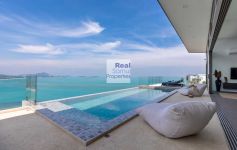 Luxury Contemporary 6-Bed Bay View Villa, Chaweng Noi