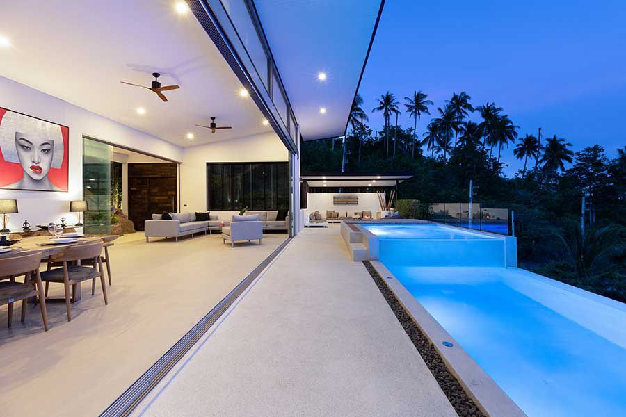 Main Photo of a 4 bedroom  Villa for sale