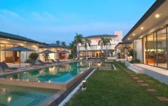 5-Bed Luxury Beachfront Villa, Taling Ngam
