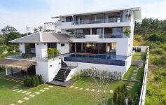 Luxury 7-Bed Sea View Villa, Ban Rak