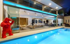 Immaculate 3-Bed Contemporary Bay View Pool Villa, Chaweng Noi