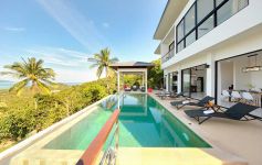 Deluxe 4-Bed Sea View Pool Villa, Maenam
