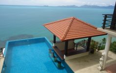 Private Beachfront Villa, Ban Tai