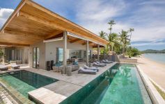 Contemporary 6-Bed Beachfront Villa, Laem Sor, South Coast